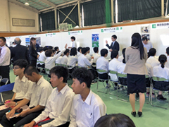 会場内の様子（午前中）